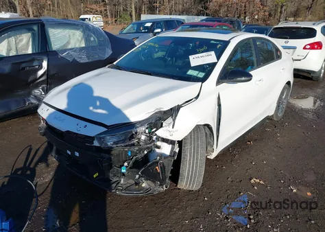 2024 Kia Forte Gt-Line z USA, uszkodzony, nr VIN 3KPF54AD7RE755140